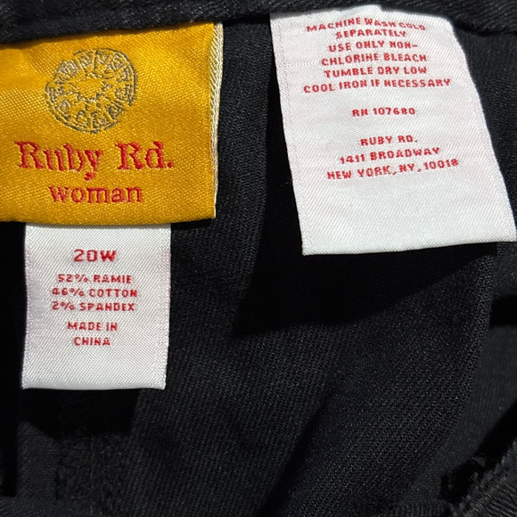 Women's Ruby Rd. Black Straight Leg Pants, Elastic Waist, 20W, NWT - Picture 7 of 7